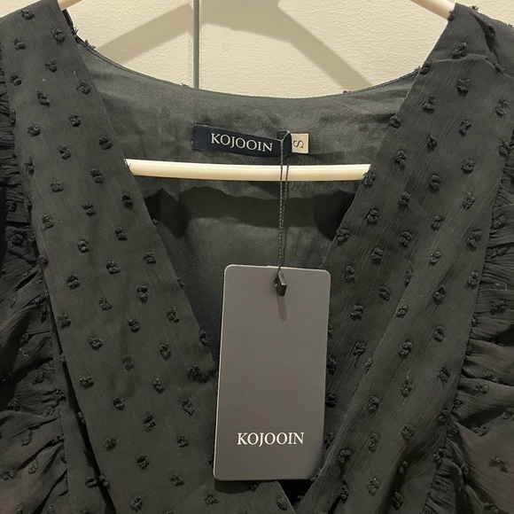 Kojooin top, ruffled with big sleeves women’s S - Picture 3 of 13